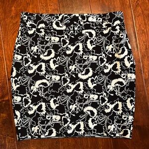 Rag & Bone X Liberty - Black & White Floral Print Knit Miniskirt, size large